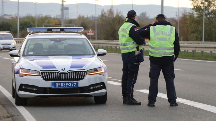 Oprez s motorima